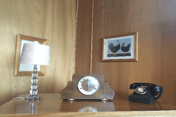 I loved the old telephone! wing, wing, wing, Hehwo! :)