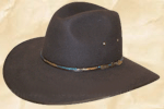 MyAussieHatwBkg_sm